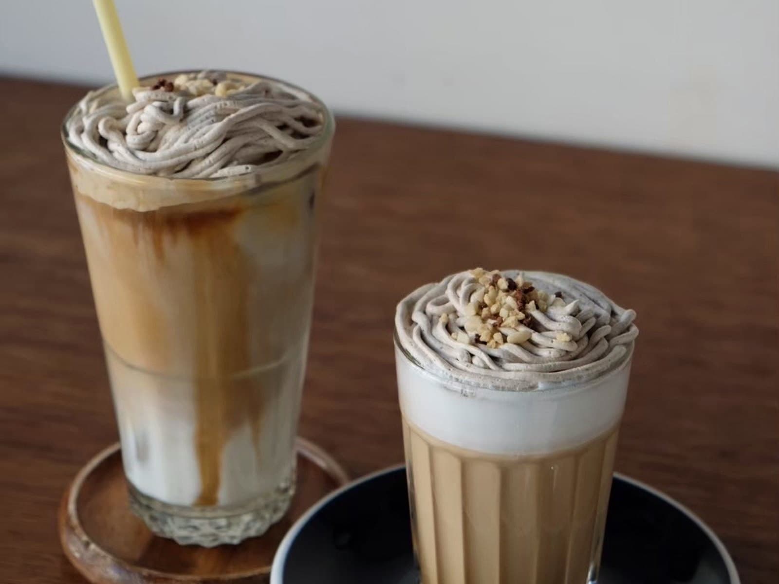 ロッサカフェで提供する自家焙煎豆のカフェラテ